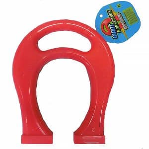 A red giant horseshoe magnet